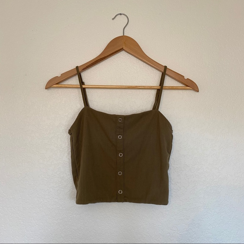 ME TO WE green button down ribbed crop top